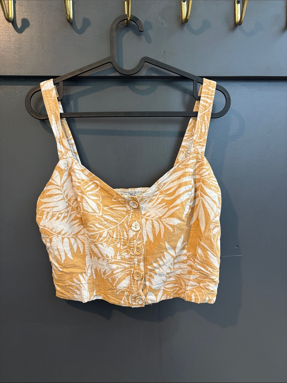 Dex Yellow Tropical Print Button-Front Crop Tank